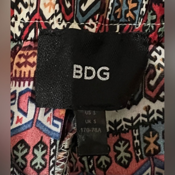BDG Urban Outfitters Geometric Pull-on Pant in Red / Multicolor in Small - Picture 6 of 8